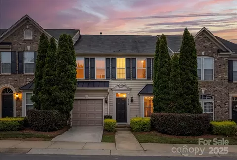 6416 Union Station Ct, Charlotte, NC 28210