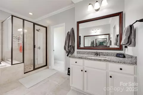 Bath - 645 Brookhaven Dr, Fort Mill, SC 29708 photo 2 of 5