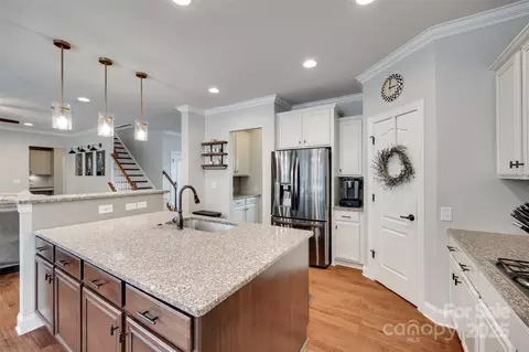 Kitchen - 645 Brookhaven Dr, Fort Mill, SC 29708 photo 2 of 3