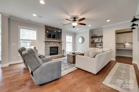 Living - 645 Brookhaven Dr, Fort Mill, SC 29708 photo 1 of 3