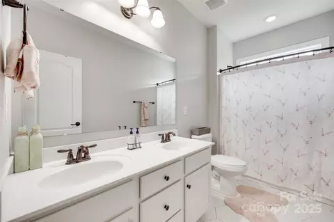 Bath - 645 Brookhaven Dr, Fort Mill, SC 29708 photo 5 of 5