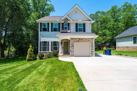 2045 13th Ne 3 St NE #3, Hickory, NC 28601