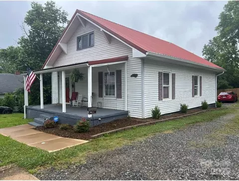 23 Pearl St, Granite Falls, NC 28630