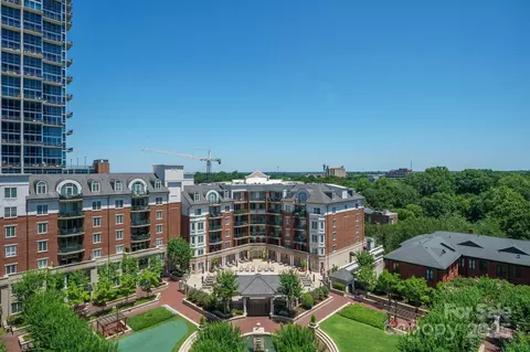 300 W 5th 812 St #812, Charlotte, NC 28202