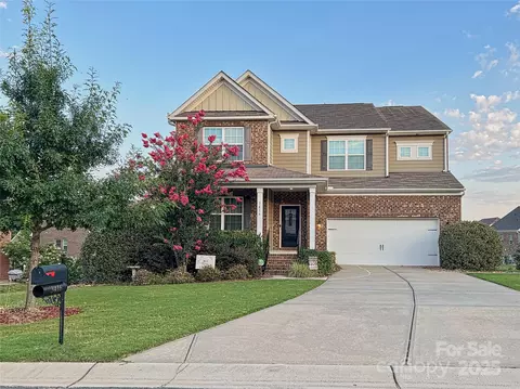 3416 Yarmouth Ln, Gastonia, NC 28056