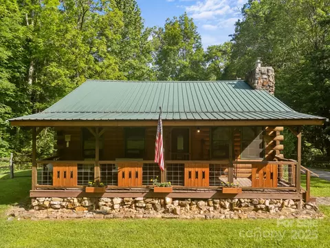 18560 Nc 209 Hwy, Hot Springs, NC 28743
