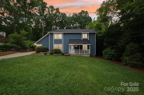 8338 Rittenhouse Cir, Charlotte, NC 28270