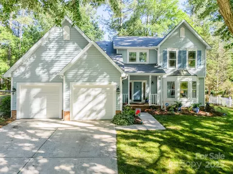 9920 White Cascade Dr, Charlotte, NC 28269