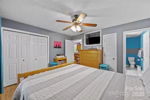 Bedroom - 72 Sovereign Cir, Clyde, NC 28721 photo 2 of 6