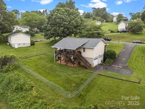 View/Area - 72 Sovereign Cir, Clyde, NC 28721 photo 2 of 2