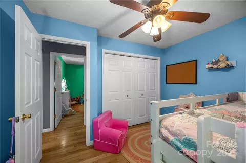 Bedroom - 72 Sovereign Cir, Clyde, NC 28721 photo 4 of 6
