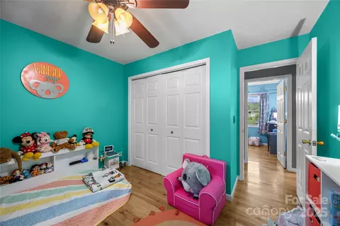 Bedroom - 72 Sovereign Cir, Clyde, NC 28721 photo 6 of 6