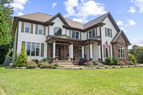 18745 Bluff Point Rd, Cornelius, NC 28031 photo 4