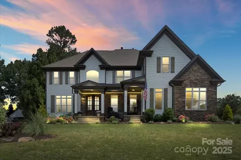18745 Bluff Point Rd, Cornelius, NC 28031 photo 3