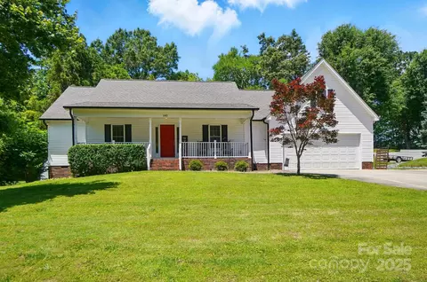 185 Eastcliff Se Dr SE, Concord, NC 28025