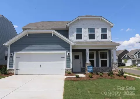 8614 Acadia Pkwy, Sherrills Ford, NC 28673