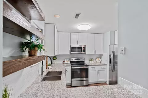 3308 Selwyn Farms 5 Ln #5, Charlotte, NC 28209