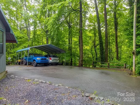 Exterior - 302 Mitchell Rd, Sylva, NC 28779 photo 13 of 17