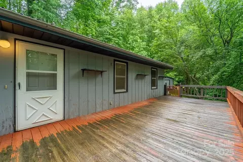 Exterior - 302 Mitchell Rd, Sylva, NC 28779 photo 9 of 17