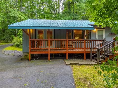 Exterior - 302 Mitchell Rd, Sylva, NC 28779 photo 6 of 17