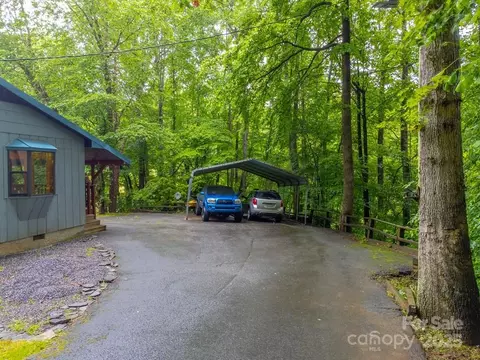 Exterior - 302 Mitchell Rd, Sylva, NC 28779 photo 11 of 17
