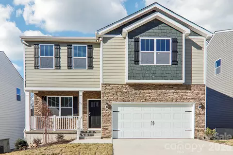 831 Adelston Ln, Asheville, NC 28804