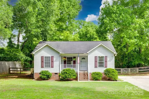 110 Eighth St, York, SC 29745