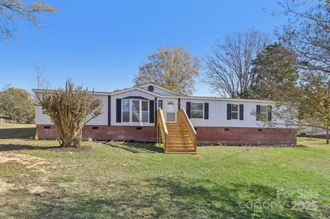 2315 Circle Dr, Great Falls, SC 29055