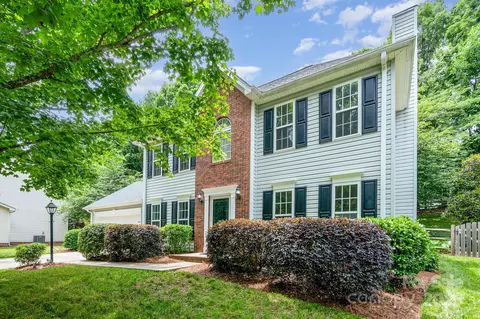 6033 Edinmeadow Ln, Charlotte, NC 28269