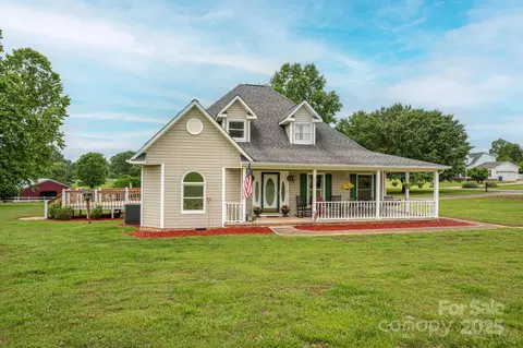 112 Ocean Dr, Shelby, NC 28152