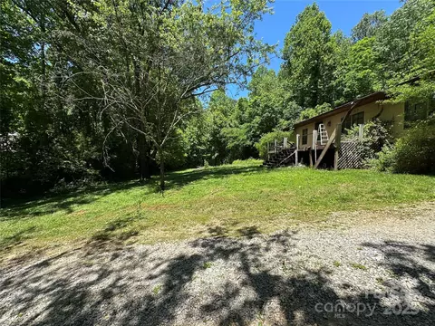 Exterior - 204 Long St, Marion, NC 28752 photo 5 of 16