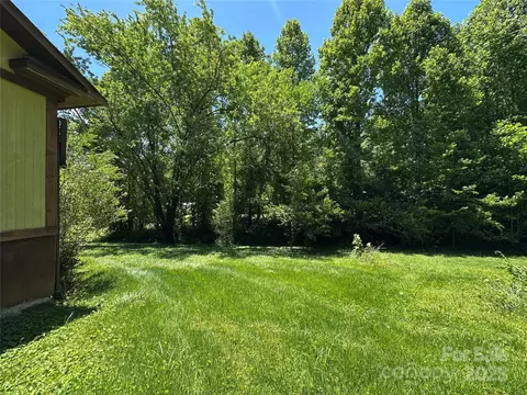 Exterior - 204 Long St, Marion, NC 28752 photo 9 of 16