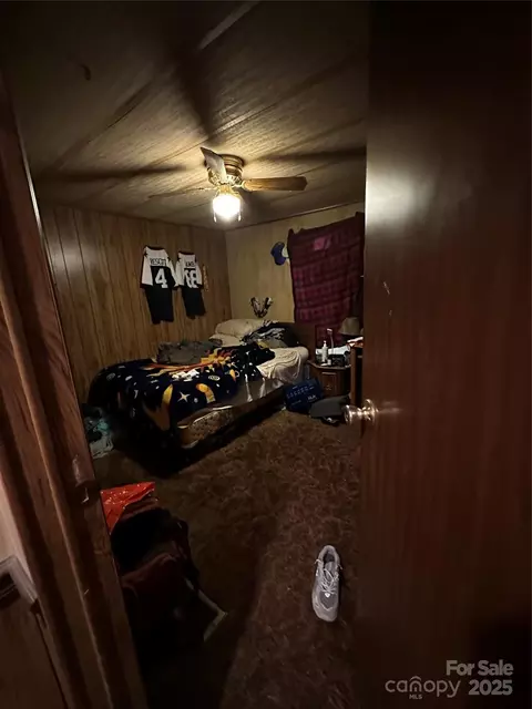 Bedroom - 204 Long St, Marion, NC 28752 photo 2 of 3