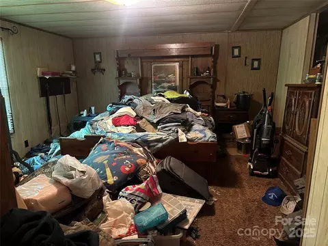 Bedroom - 204 Long St, Marion, NC 28752 photo 3 of 3