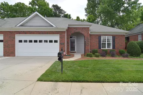 3814 Misty Glen Ct, Matthews, NC 28105