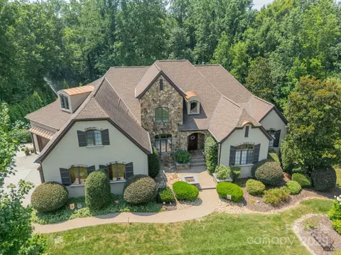 1032 Seminole Dr, Waxhaw, NC 28173