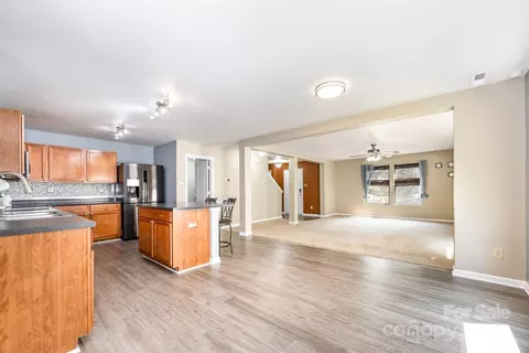 Living - 826 Sinclair Dr, Monroe, NC 28112 photo 1 of 5