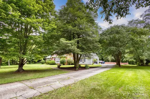 Exterior - 1010 Forest Dr, Lancaster, SC 29720 photo 4 of 7
