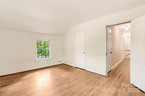 Bedroom - 1010 Forest Dr, Lancaster, SC 29720 photo 11 of 13