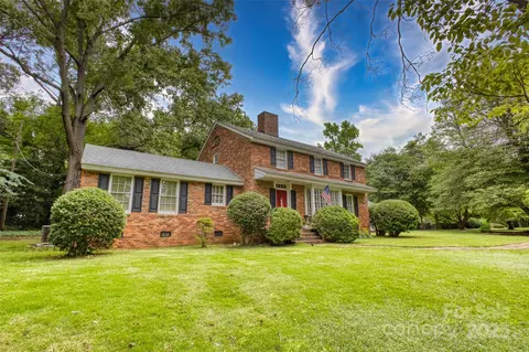 Exterior - 1010 Forest Dr, Lancaster, SC 29720 photo 2 of 7