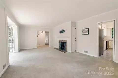 Living - 1010 Forest Dr, Lancaster, SC 29720 photo 2 of 7