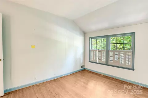 Bedroom - 1010 Forest Dr, Lancaster, SC 29720 photo 9 of 13