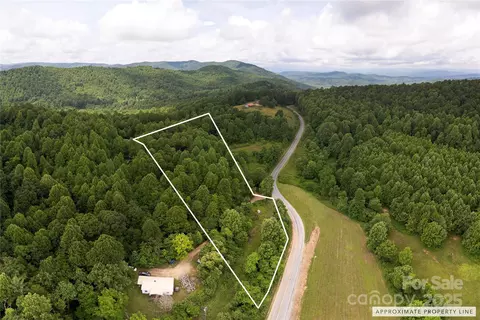 00 Pinnacle Mountain Rd, Zirconia, NC 28790