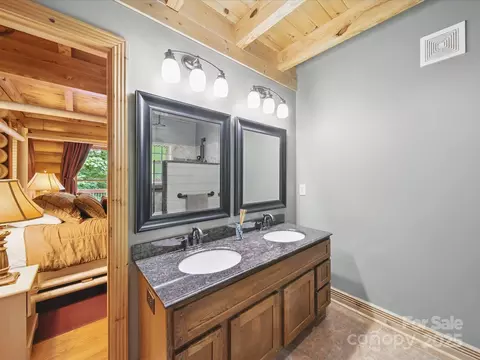 Bath - 559 Dockside Ter, Denton, NC 27239 photo 3 of 4