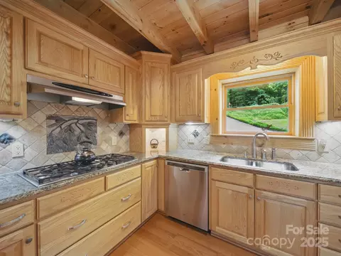 Kitchen - 559 Dockside Ter, Denton, NC 27239 photo 1 of 3
