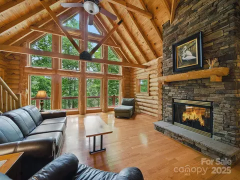 559 Dockside Ter, Denton, NC 27239