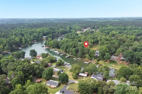 7232 Executive Cir, Denver, NC 28037 photo 17