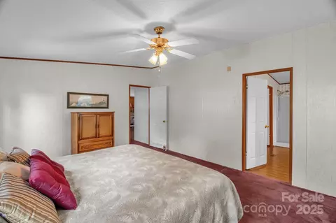 7232 Executive Cir, Denver, NC 28037 photo 34