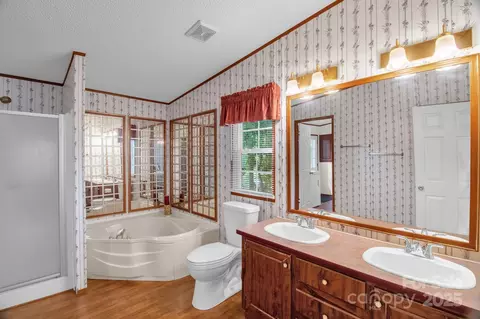 7232 Executive Cir, Denver, NC 28037 photo 35