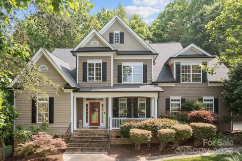 154 Hunters Hill Dr, Statesville, NC 28677